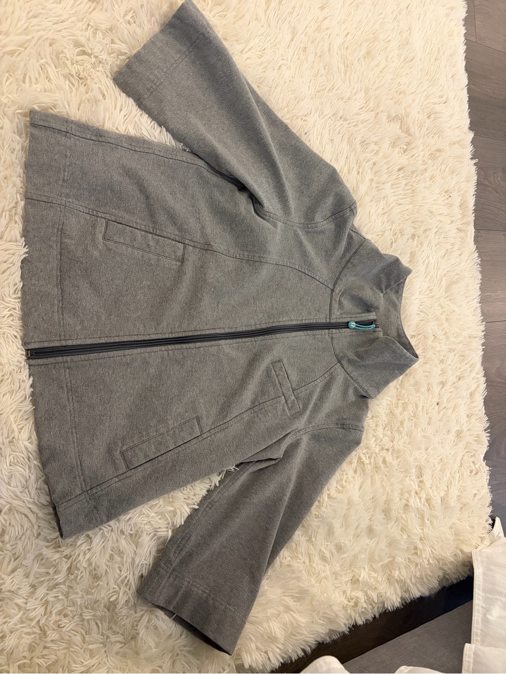 lululemon athletica Heather Gray Pullover with Logo Patch